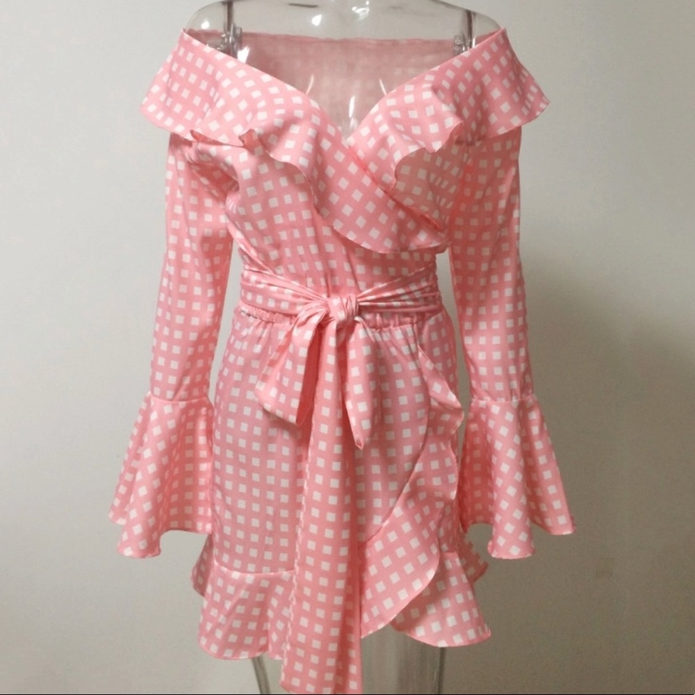 NEW 🌸 Pink off the shoulder gingham dress - Picture 4 of 4
